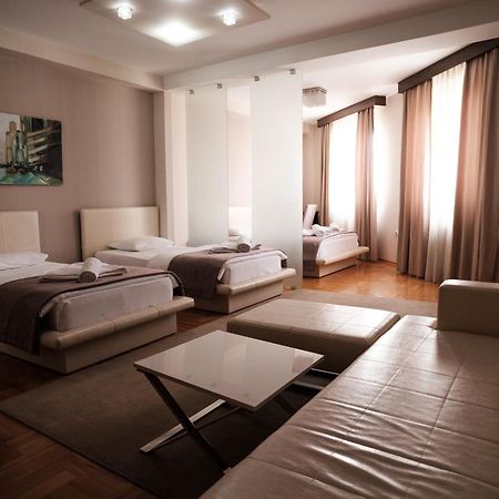 Garni Uni Elita Lux Hotel Ni Εξωτερικό φωτογραφία