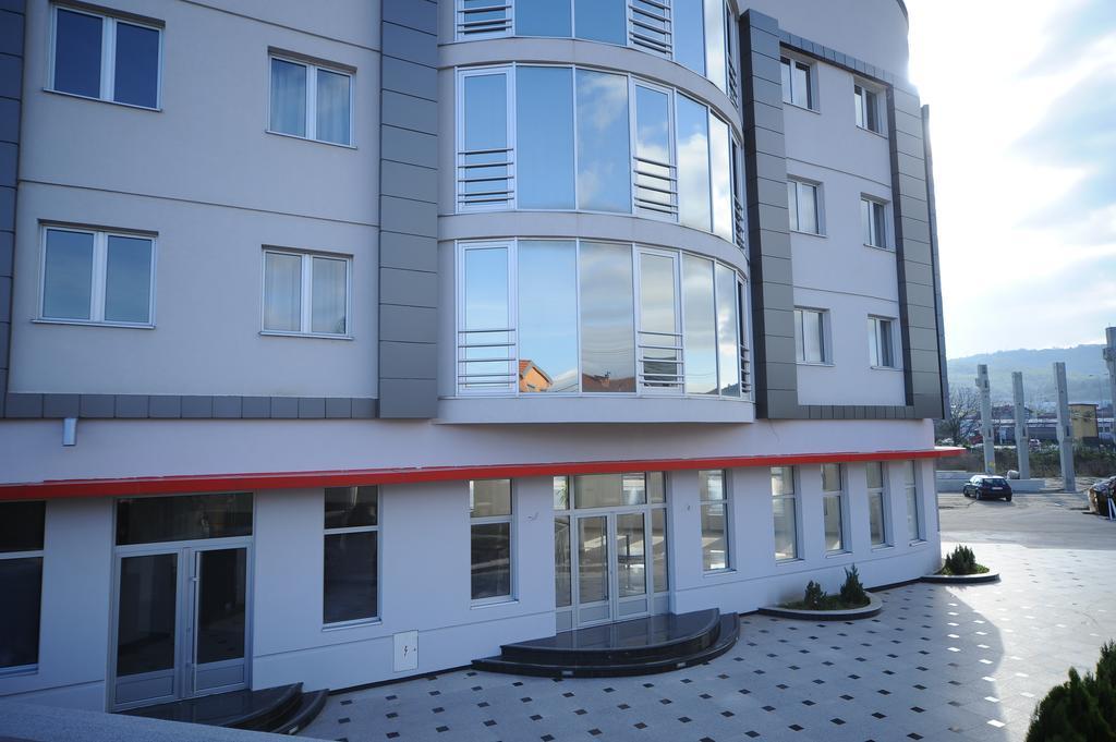 Garni Uni Elita Lux Hotel Ni Εξωτερικό φωτογραφία