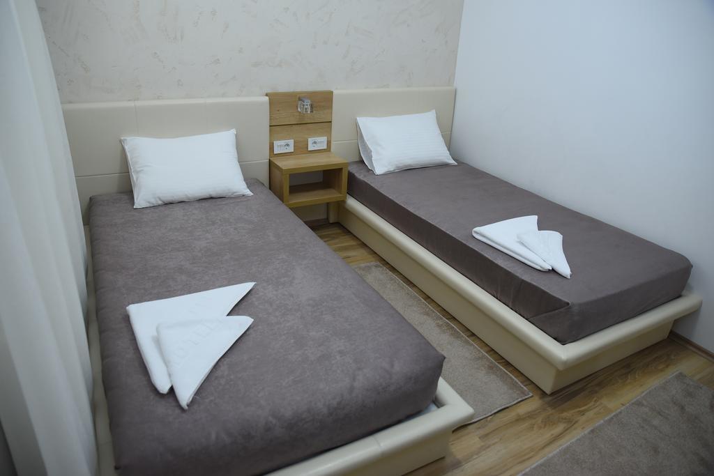 Garni Uni Elita Lux Hotel Ni Εξωτερικό φωτογραφία