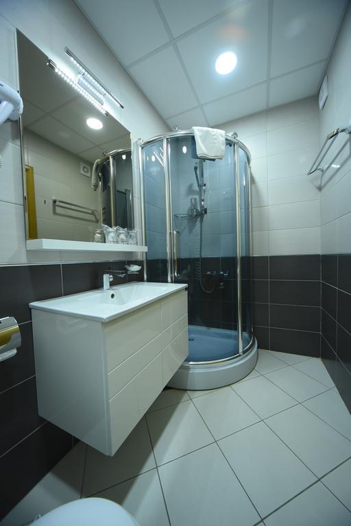 Garni Uni Elita Lux Hotel Ni Εξωτερικό φωτογραφία