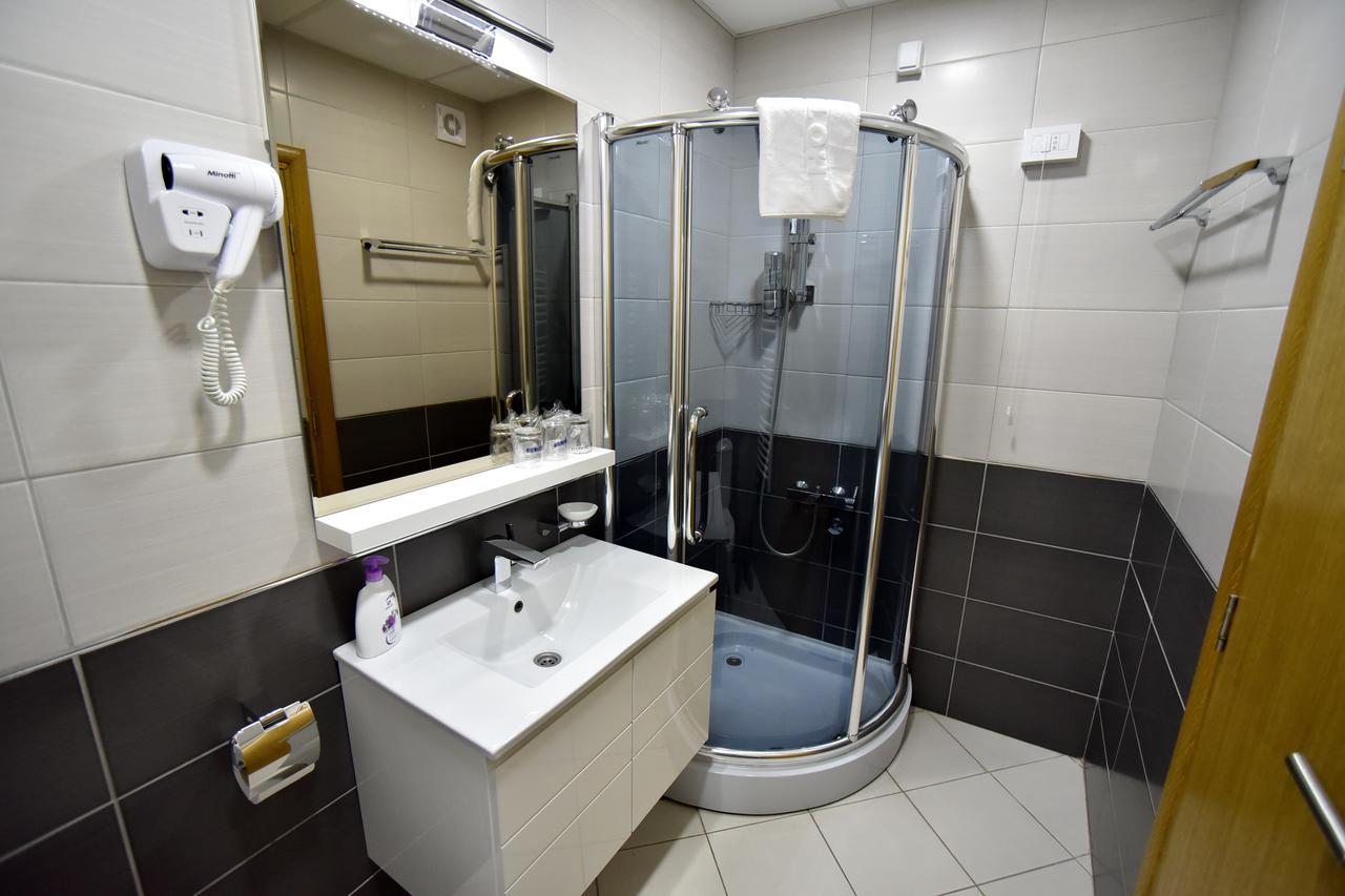 Garni Uni Elita Lux Hotel Ni Εξωτερικό φωτογραφία